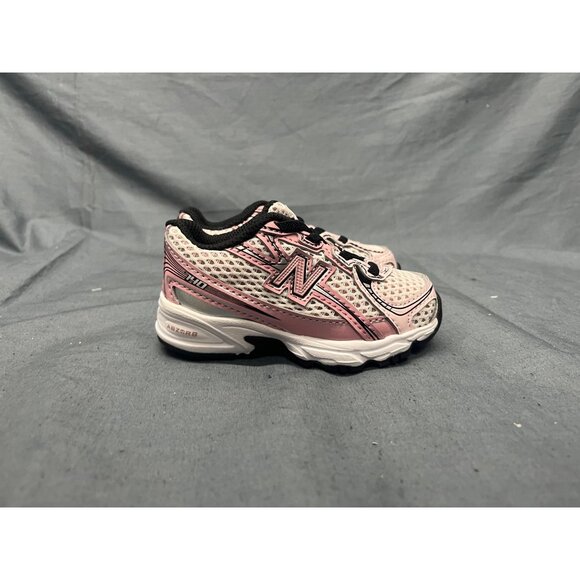 New Balance Toddlers Sneakers IZ740DK Lace Up Pink Size 8 NEW NO BOX! - Picture 9 of 10